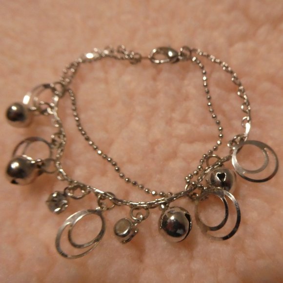 Silver Double Loop Charm Chainlink Bracelet - Picture 5 of 9